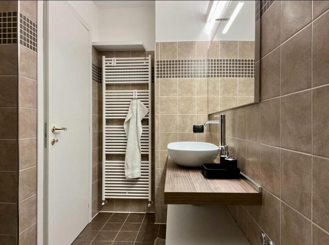 Suite Moroni Apartment Bergamo Exterior foto